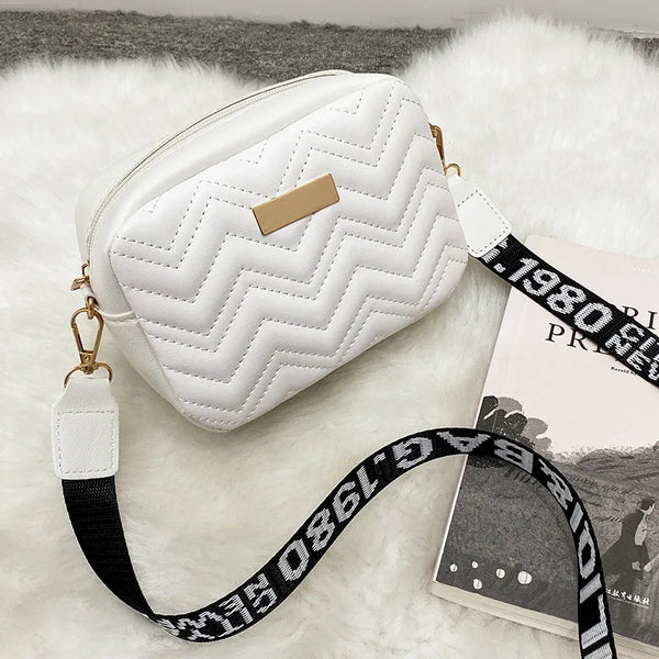 Fashion Wave Pattern Shoulder Bag